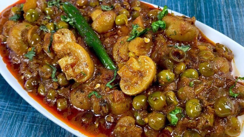 Mushroom matar curry